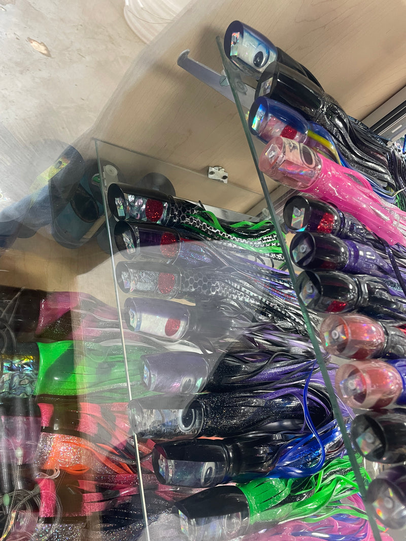 Load image into Gallery viewer, Marlin Magic Skirted Lures
