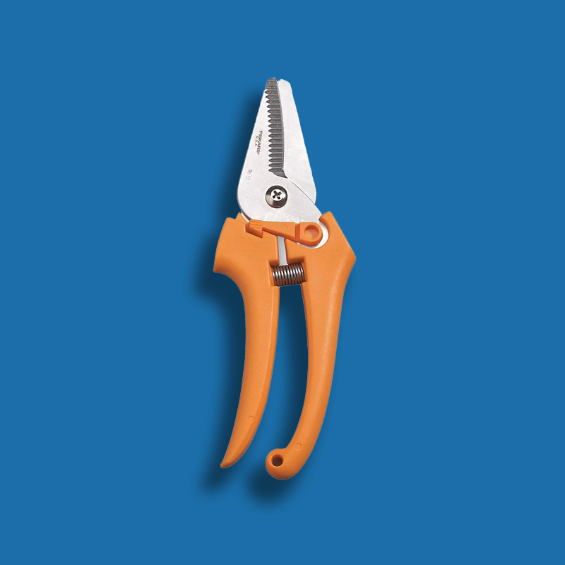 Load image into Gallery viewer, Fiskars Premier Quick-Release Multi-Snip Scissors
